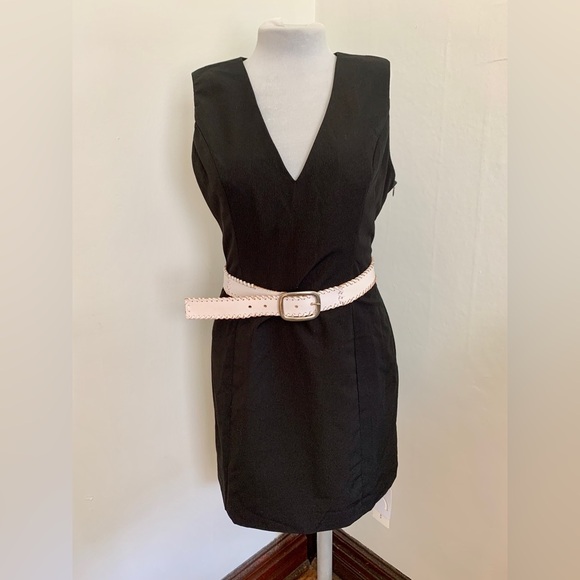 NWT REVOLVE MINIMALIST lovers COMMENSE Black Linen Blend V-Neck Dress Large Mini - Picture 13 of 16